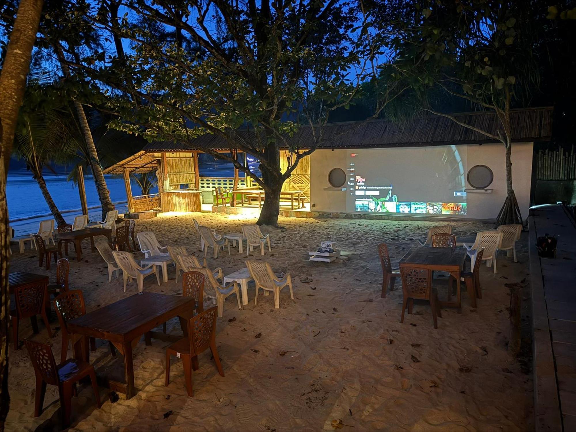 Sunny Cove Beach Resort Koh Phayam Ranong Exterior foto