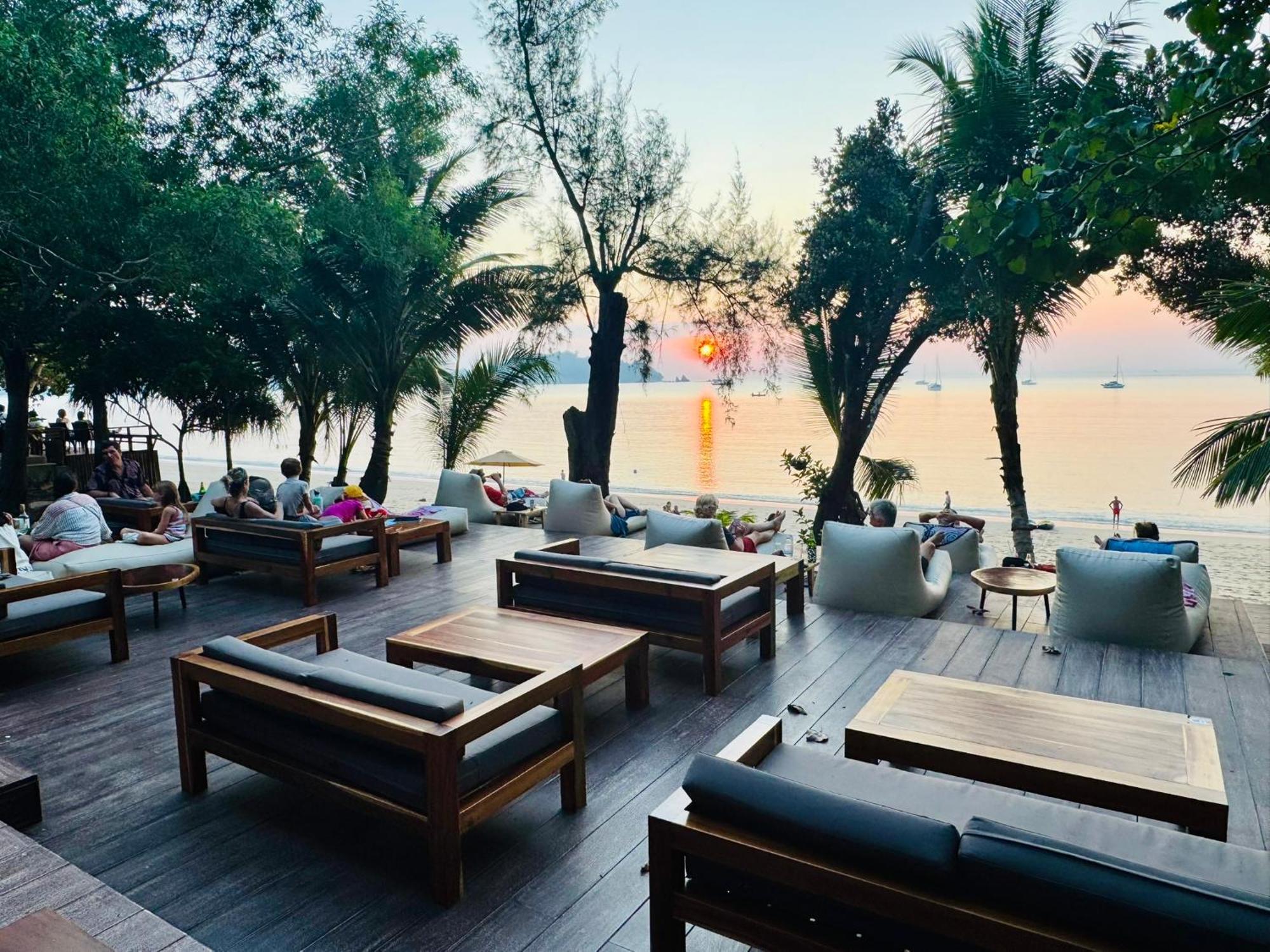 Sunny Cove Beach Resort Koh Phayam Ranong Exterior foto